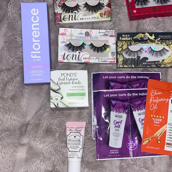 Beauty Bundle with Ulta products - Picture 2 of 5